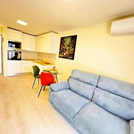 Windsor Park Sea View Apartament